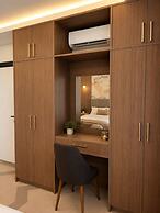 Lumiera Suites Hotel