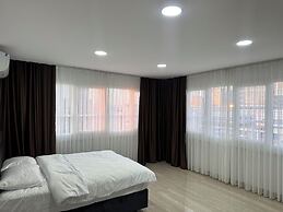 Lumiera Suites Hotel