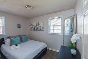 12 South Green Acres