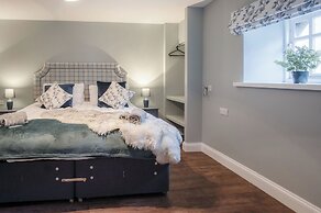 The Stables - 2 Bedroom Cottage - Princes Gate