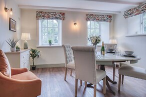 The Stables - 2 Bedroom Cottage - Princes Gate