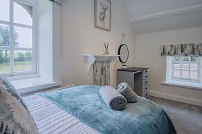 The Stables - 2 Bedroom Cottage - Princes Gate