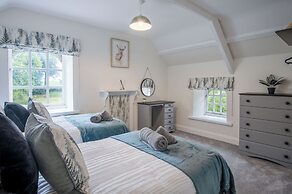 The Stables - 2 Bedroom Cottage - Princes Gate