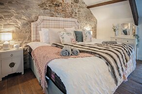 The Lodge - 2 Bedroom Cottage - Princes Gate