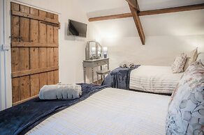 The Lodge - 2 Bedroom Cottage - Princes Gate