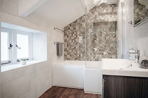 The Lodge - 2 Bedroom Cottage - Princes Gate