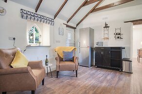 The Lodge - 2 Bedroom Cottage - Princes Gate