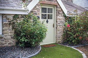 The Lodge - 2 Bedroom Cottage - Princes Gate