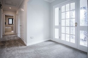 Springfield Lodge - 3 Bedroom Home - Princes Gate