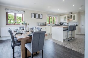 Springfield Lodge - 3 Bedroom Home - Princes Gate