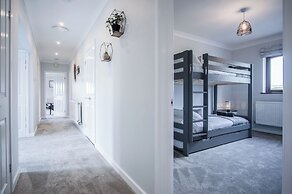 Springfield Lodge - 3 Bedroom Home - Princes Gate