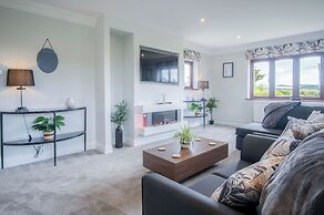 Springfield Lodge - 3 Bedroom Home - Princes Gate