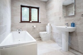 Springfield Lodge - 3 Bedroom Home - Princes Gate