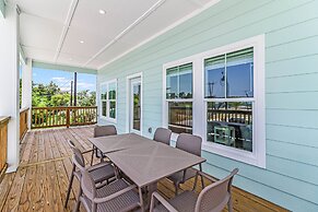 Fishtastic Sp103 4 Bedroom Home by RedAwning