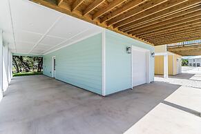 Fishtastic Sp103 4 Bedroom Home by RedAwning