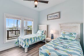 Fishtastic Sp103 4 Bedroom Home by RedAwning