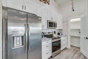 Fishtastic Sp103 4 Bedroom Home by RedAwning