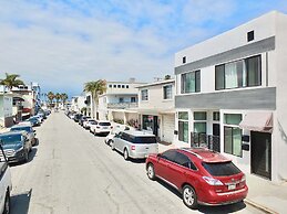 New Beach & Bay Retreat Full of Amenities!