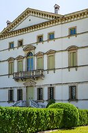 Residenza Villa Vecelli