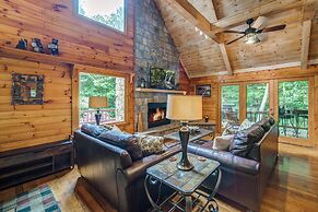 Bear Track Falls Retreat Mtn. Getaway!