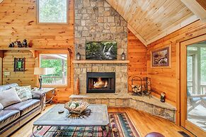 Bear Track Falls Retreat Mtn. Getaway!