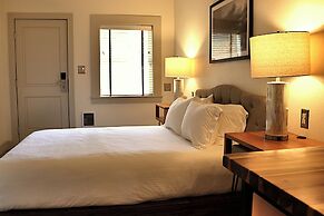 The Dixie Motel Brenham