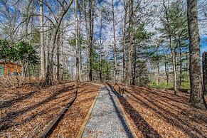 Blueridge Lodge Wrap-around Deck