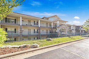 Branson Lakefront Luxury - Water Views