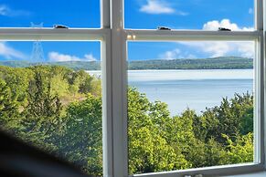 Branson Lakefront Luxury - Water Views