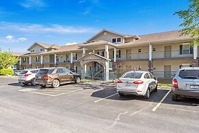 Branson Lakefront Luxury - Water Views