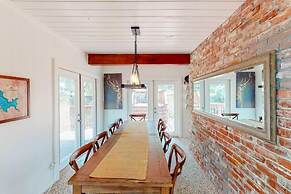 CC Cabin - Full Game Room! Wrap Around Deck!