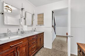 CC Cabin - Full Game Room! Wrap Around Deck!