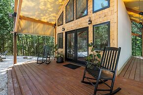 Cedar Creek - Glamping in the Ozarks!