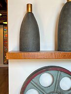 Charming Nashville at the 1865