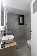 Elliot Neapoli, Athens