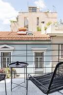 Elliot Neapoli, Athens