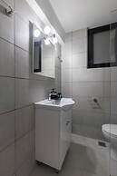 Elliot Neapoli, Athens