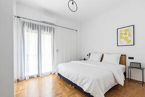 Elliot Neapoli, Athens