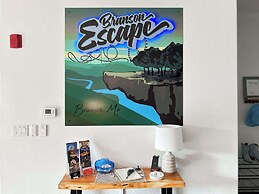 Branson Escape: Pool, Game Table, Sleeps up to 10!