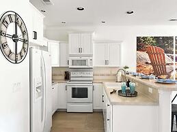 Branson Escape: Pool, Game Table, Sleeps up to 10!