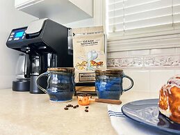 Branson Escape: Pool, Game Table, Sleeps up to 10!