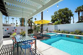 Demuth Park Desert Oasis - Pool