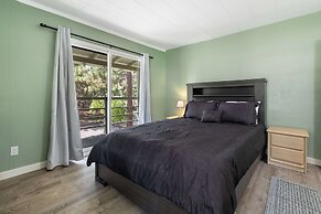 Deschutes Riverwoods Retreat