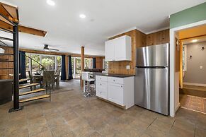 Deschutes Riverwoods Retreat