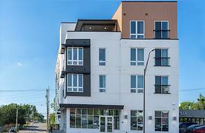 Gemstone at the Jolene