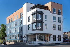 Gemstone at the Jolene