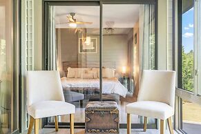 Golf View Peek-a-boo