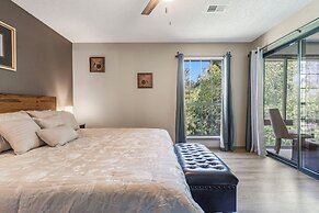 Golf View Peek-a-boo