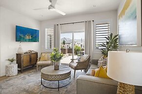 New Listing Happy Hawaiian