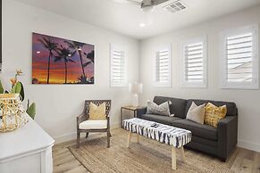 New Listing Happy Hawaiian